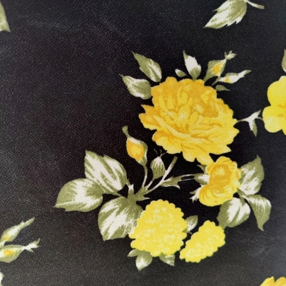 PRETTY Little Thing Ruffle Rose Dress NWT 😍 - Picture 10 of 13